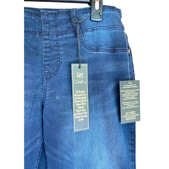 DG2 By Diane Gilman - Pull on Stretch Jeans - Crop Length - Petite Medium- NEW - Picture 2 of 7